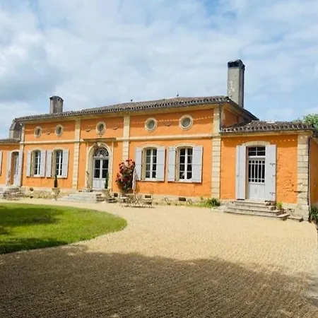 Chateau Ciers Bed & Breakfast Saint-Ciers-sur-Gironde