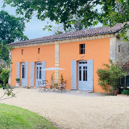 Chateau Ciers Bed & Breakfast Saint-Ciers-sur-Gironde