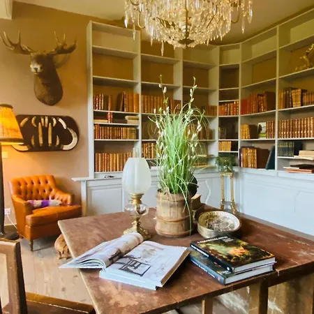 Chateau Ciers Bed & Breakfast *